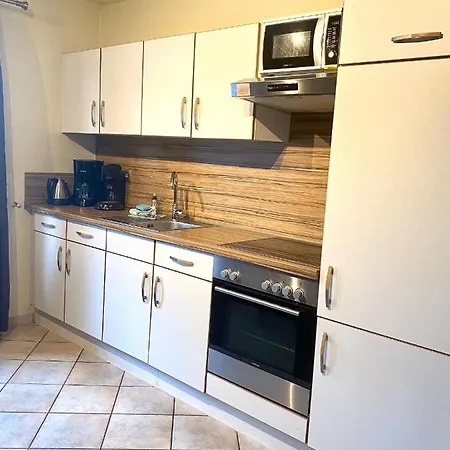 Appartement Auf Ruegen Mit Boddenblick *