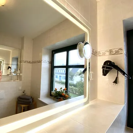 Appartement Auf Ruegen Mit Boddenblick *