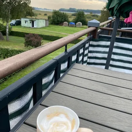 Appartement Auf Ruegen Mit Boddenblick