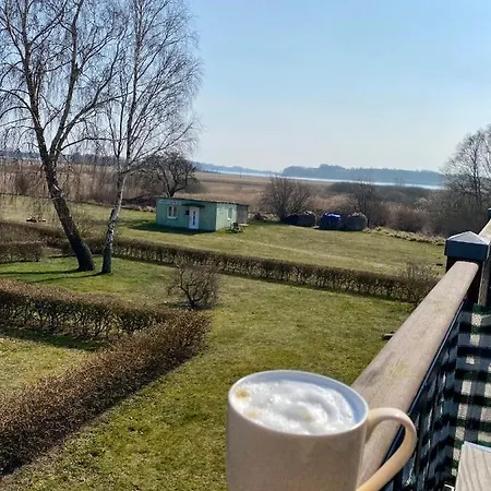 Appartement Auf Ruegen Mit Boddenblick *