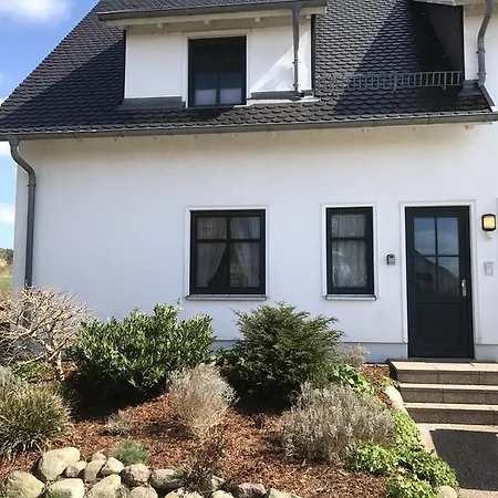Auf Rügen Mit Boddenblick *